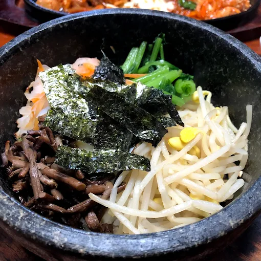 石焼ビビンバ